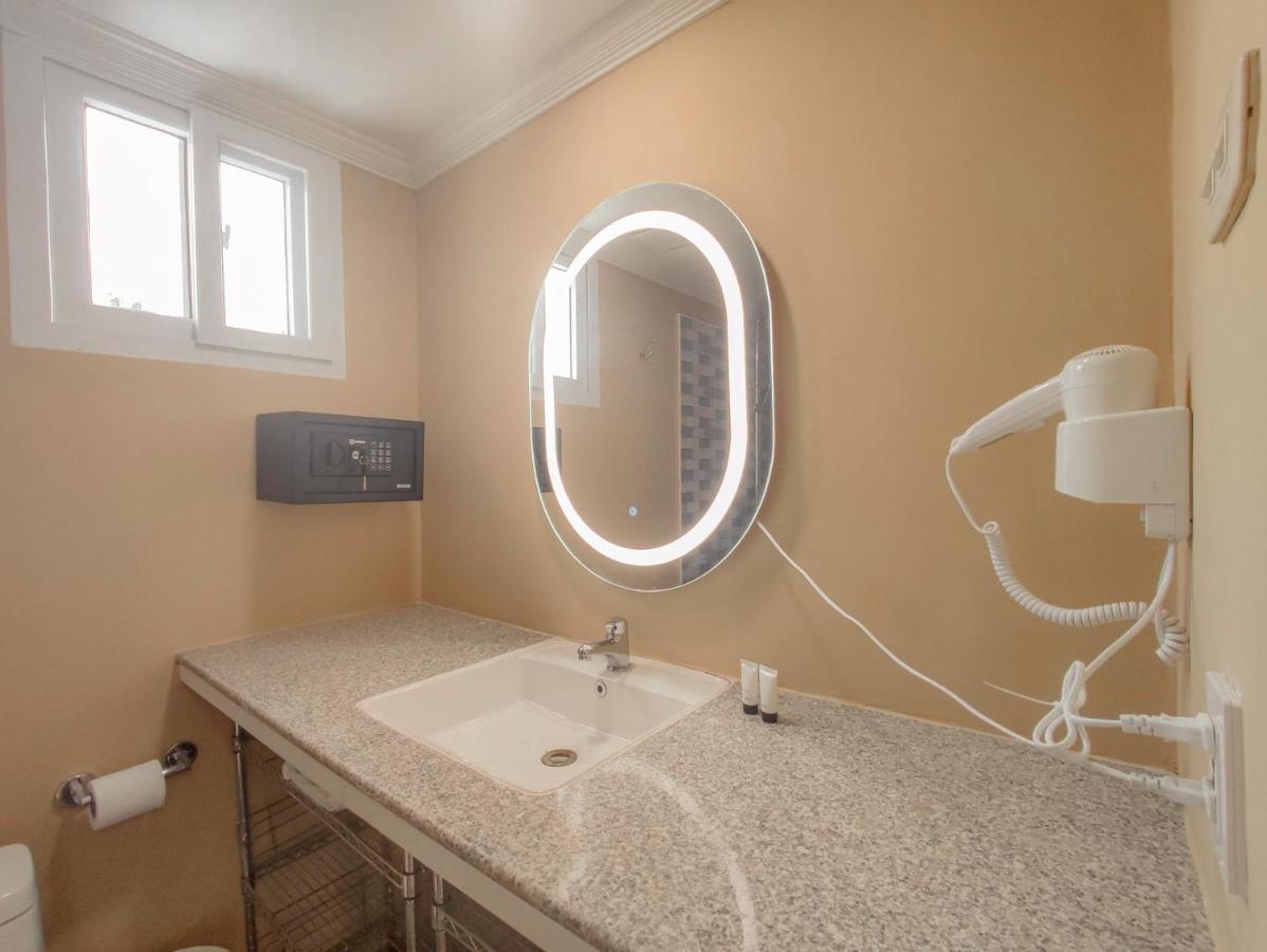 Joe'S Castle Bed & Breakfast Sagbayan Dış mekan fotoğraf